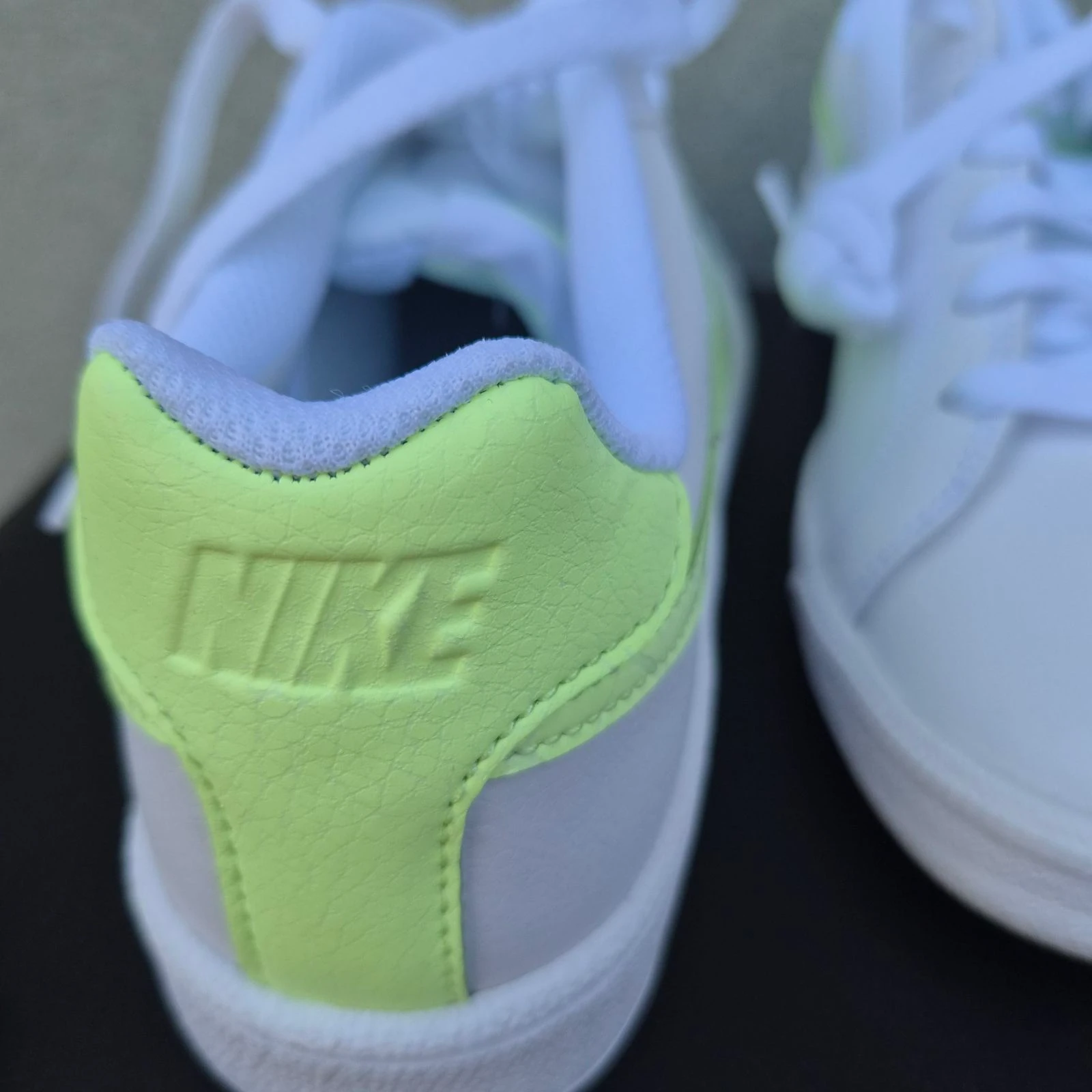 Nike sneakers – photo 5